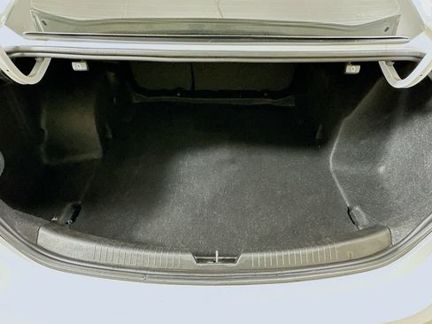 Used 2023 Chevrolet Malibu LS FWD image 24