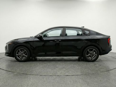 Used 2025 Kia K4 FWD image 5