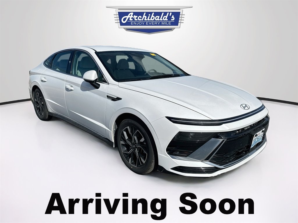 Used 2025 Hyundai Sonata SEL FWD image 3