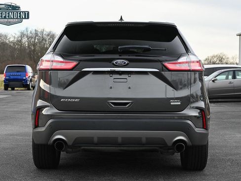 Used 2019 Ford Edge SEL w/ Equipment Group 201A image 3