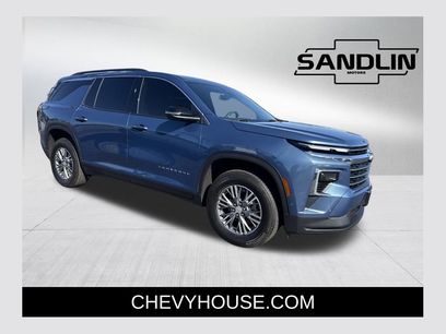 Used 2025 Chevrolet Traverse LT w/ Enhanced Driving Package