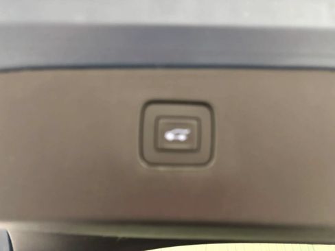 Used 2025 Buick Envista Avenir FWD image 74