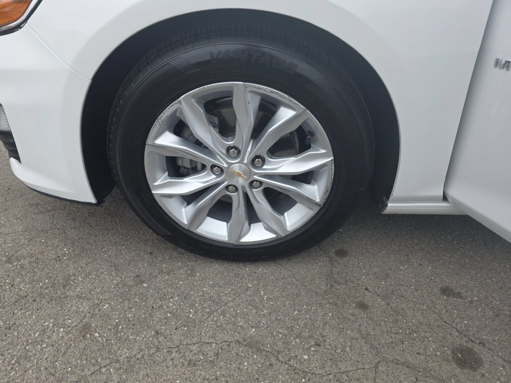 Used 2023 Chevrolet Malibu LT FWD image 24