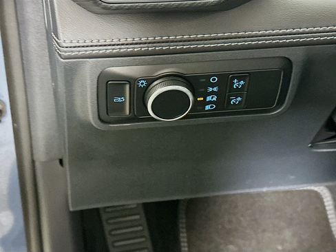 Used 2024 Ford Mustang GT Premium RWD image 17