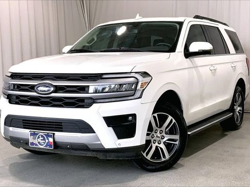 Used 2022 Ford Expedition XLT RWD image 12