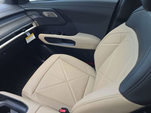 New 2027 Kia Telluride EX FWD image 16