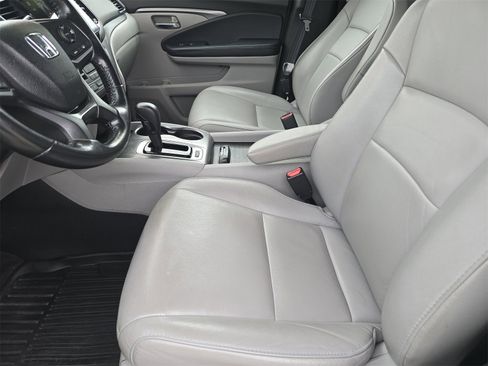 Used 2019 Honda Pilot EX-L image 12