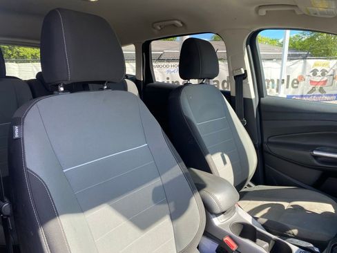 Used 2014 Ford Escape SE w/ Equipment Group 201A AWD/4WD image 16
