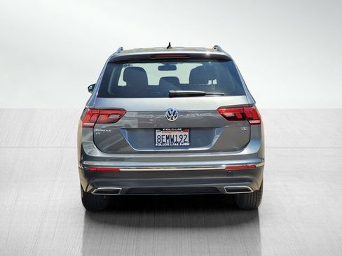 Used 2018 Volkswagen Tiguan SE FWD image 5