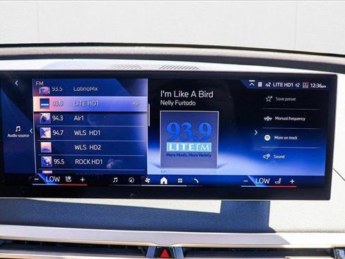 New 2026 BMW iX xDrive60 w/ Premium Package image 15