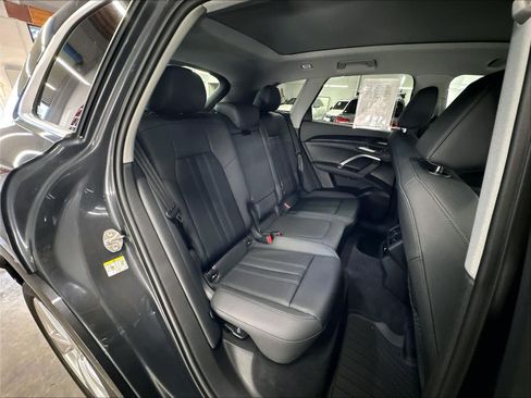 Certified 2025 Audi Q5 Premium w/ Premium Plus AWD/4WD image 29