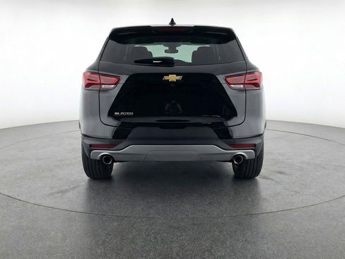 Used 2025 Chevrolet Blazer LT FWD image 7