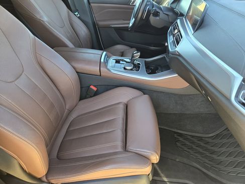 Used 2019 BMW X5 xDrive40i w/ Convenience Package image 17
