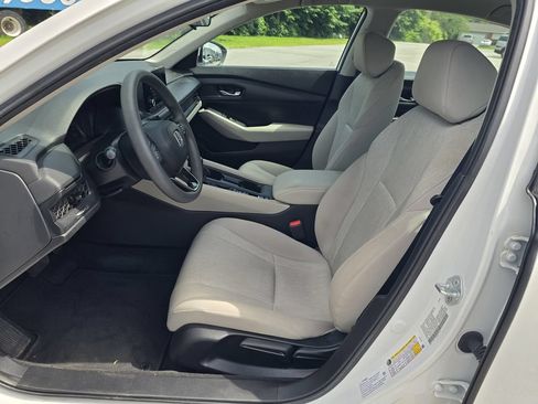 Used 2023 Honda Accord LX image 12