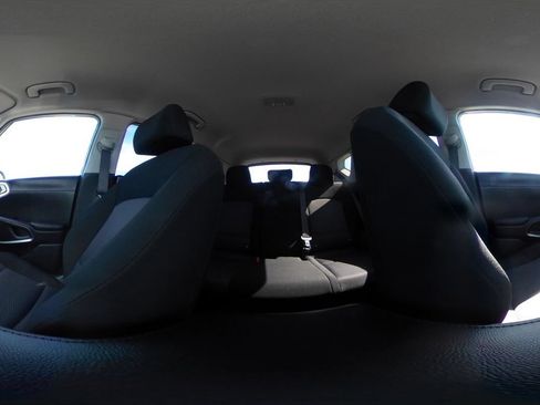 Used 2025 Kia Soul LX w/ LX Technology Package FWD image 42