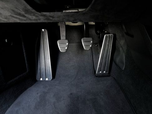 Certified 2018 Porsche 911 GT3 image 16