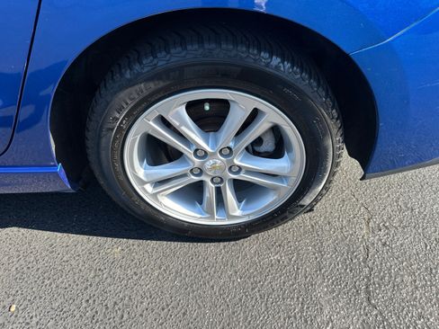 Used 2018 Chevrolet Cruze LT w/ LT True North Edition FWD image 28