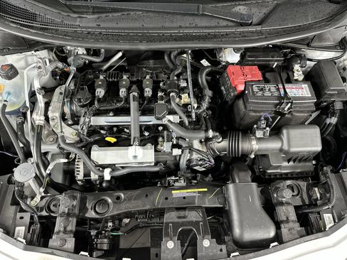 New 2025 Nissan Versa SV w/ Trunk Package FWD image 28