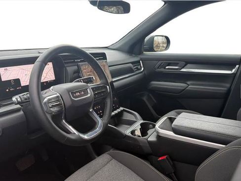 Used 2026 GMC Terrain Elevation AWD/4WD image 3