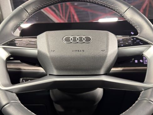 Used 2025 Audi Q5 Premium Plus w/ Premium Plus AWD/4WD image 23