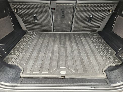 Used 2023 Land Rover Defender 110 S image 35