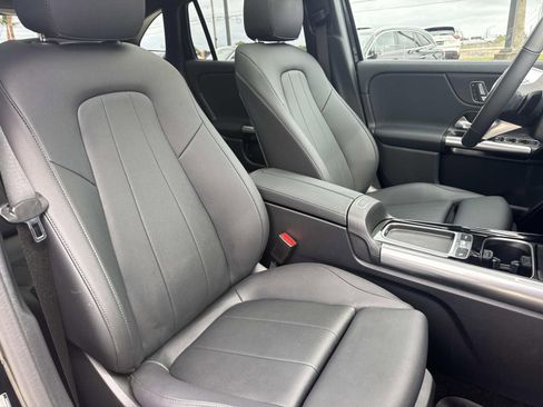 Used 2026 Mercedes-Benz GLA 250 image 12