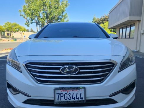 Used 2016 Hyundai Sonata SE FWD image 1