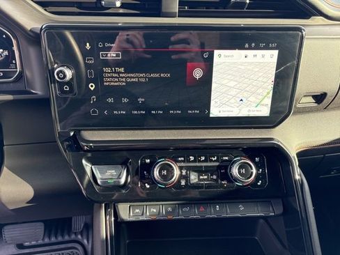 Used 2025 GMC Sierra 1500 AT4 image 23