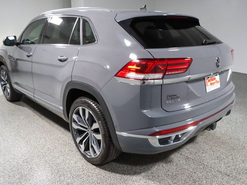 Used 2023 Volkswagen Atlas Cross Sport SEL Premium R-Line AWD/4WD image 9