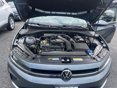 Used 2025 Volkswagen Jetta SE image 31