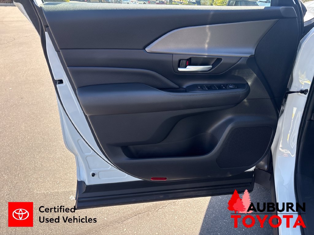 Certified 2024 Toyota Grand Highlander AWD Hybrid image 10