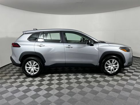 Used 2026 Toyota Corolla Cross L FWD image 4