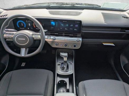 New 2026 Hyundai Kona SE image 17
