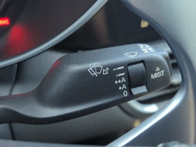 Used 2025 Alfa Romeo Giulia AWD image 27