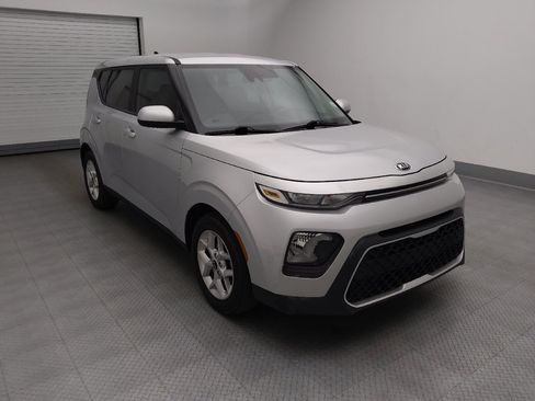 Used 2021 Kia Soul S FWD image 13