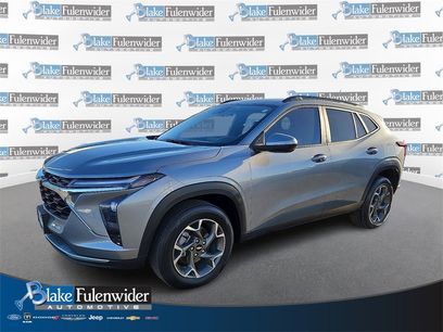 Used 2025 Chevrolet Trax LT w/ Driver Confidence Package