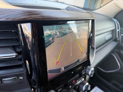 Used 2019 RAM 1500 Laramie image 25