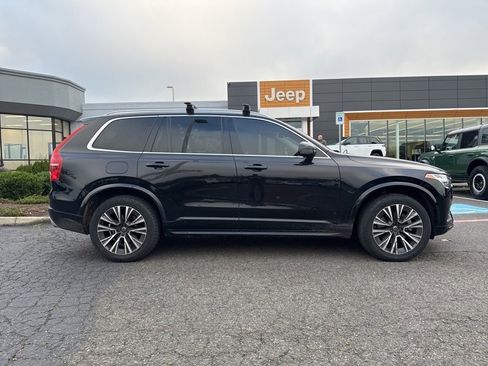 Used 2020 Volvo XC90 T5 Momentum w/ Protection Package Premier image 8