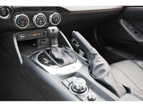 Used 2019 MAZDA MX-5 Miata RF Grand Touring RWD image 30