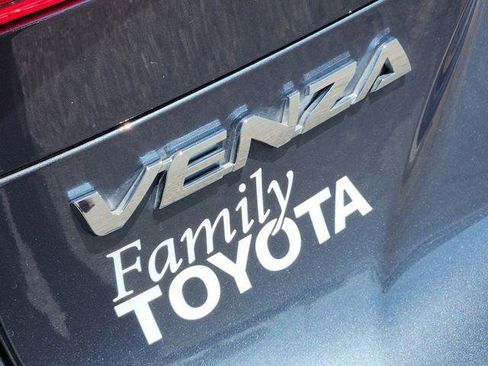 Certified 2024 Toyota Venza LE AWD/4WD image 9