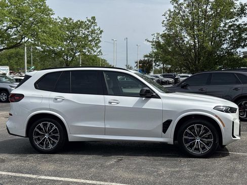 Certified 2024 BMW X5 M60i w/ Climate Comfort Package AWD/4WD image 4