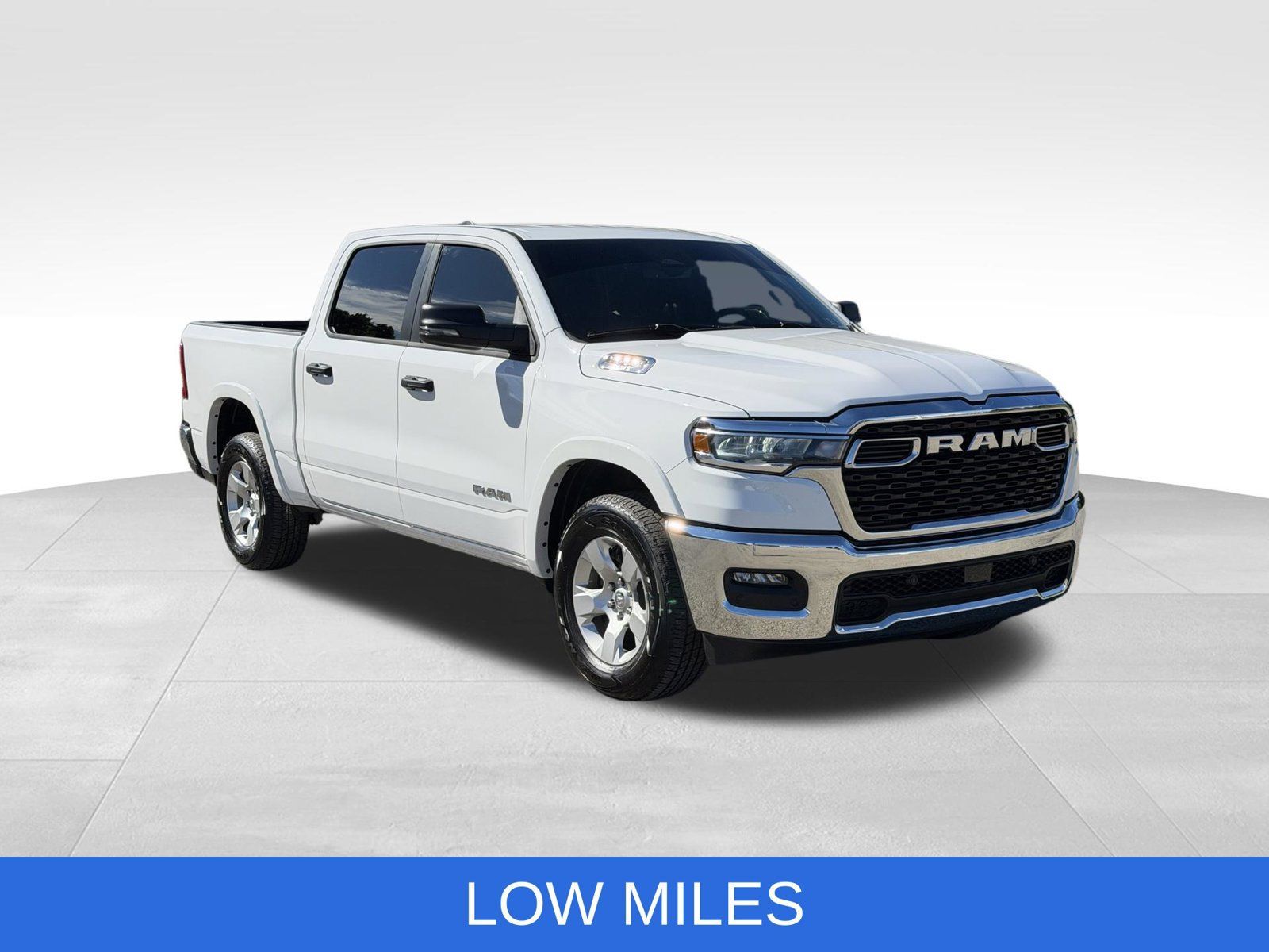 Used 2025 RAM 1500 Big Horn AWD/4WD image 12
