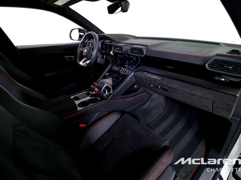 Used 2023 Lamborghini Urus S AWD/4WD image 28