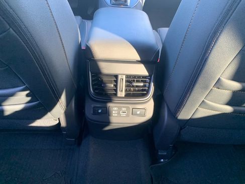 Used 2025 Subaru Outback Wilderness AWD/4WD image 15