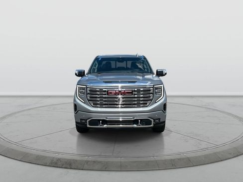 Used 2026 GMC Sierra 1500 Denali AWD/4WD image 3