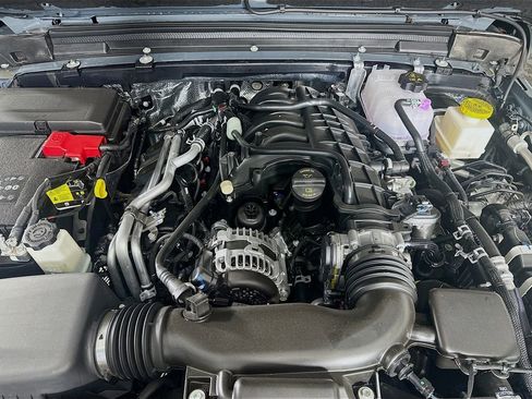 New 2026 Jeep Gladiator Mojave w/ Technology Group image 18