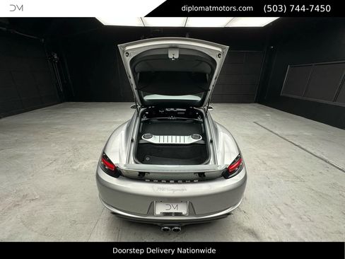 Used 2024 Porsche 718 Cayman w/ Premium Package image 41