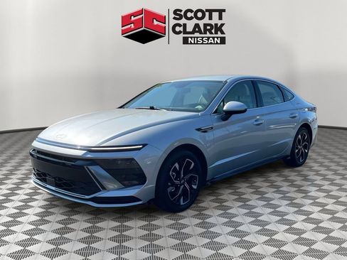 Used 2024 Hyundai Sonata SEL FWD image 3