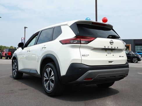 Used 2023 Nissan Rogue SV AWD/4WD image 8