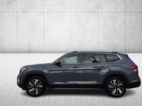 Used 2025 Volkswagen Atlas SEL image 8